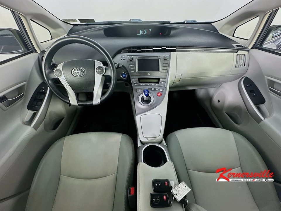 2014 Toyota Prius 3rd Gen - Image 10 of 21