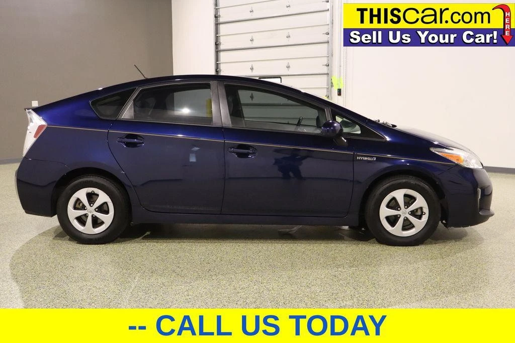 2014 Toyota Prius 3rd Gen - Image 10 of 12