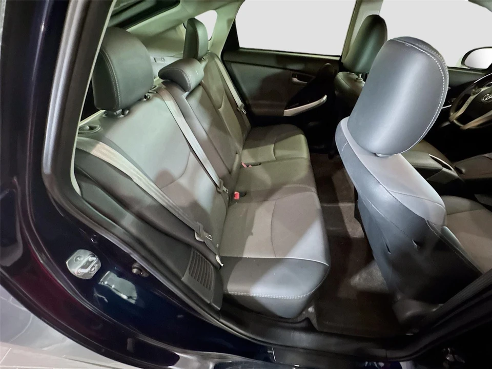 2014 Toyota Prius 3rd Gen - Image 13 of 16