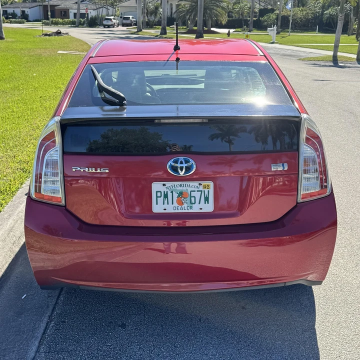 2014 Toyota Prius 3rd Gen - Image 10 of 21