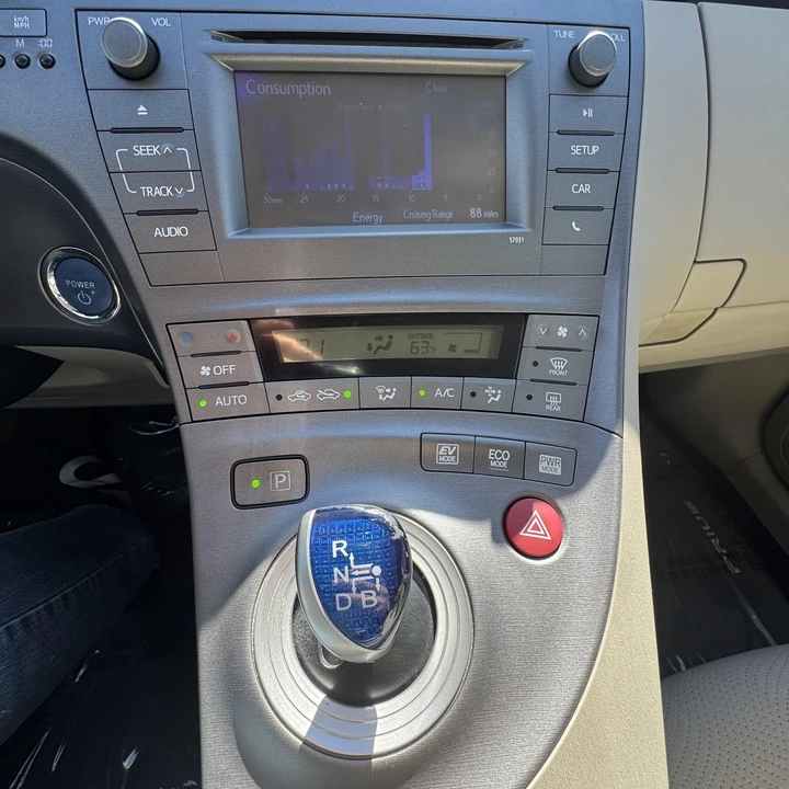 2014 Toyota Prius 3rd Gen - Image 20 of 21