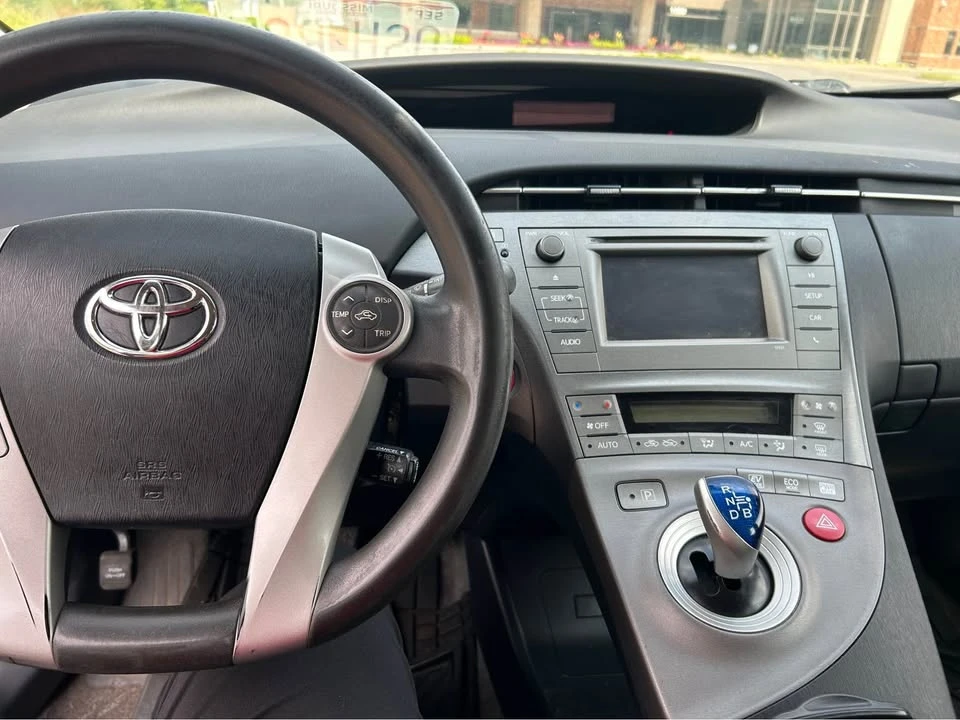 2014 Toyota Prius 3rd Gen - Image 12 of 12