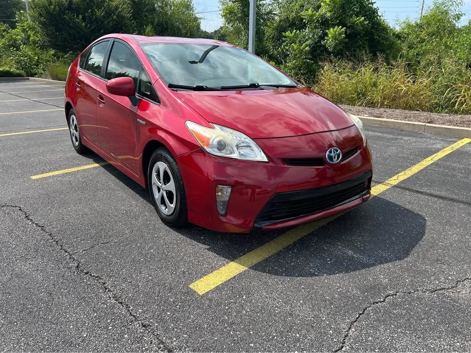 2014 Toyota Prius 3rd Gen - Image 10 of 12