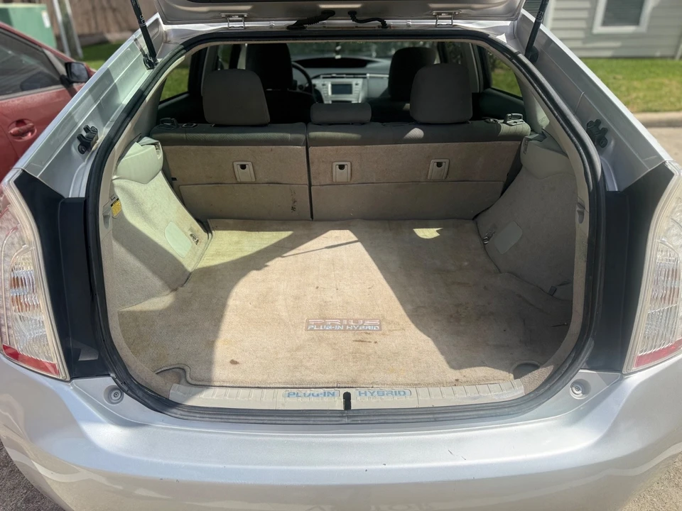 2014 Toyota Prius 3rd Gen - Image 10 of 18