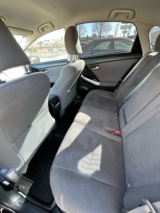 2014 Toyota Prius 3rd Gen - Image 6 of 6