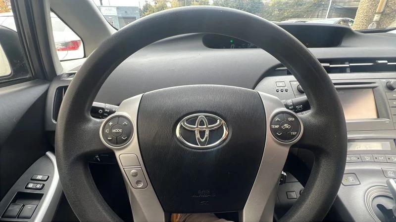2014 Toyota Prius 3rd Gen - Image 12 of 12