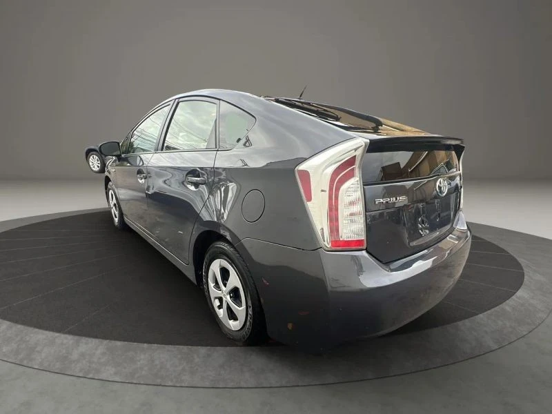 2014 Toyota Prius 3rd Gen - Image 7 of 12