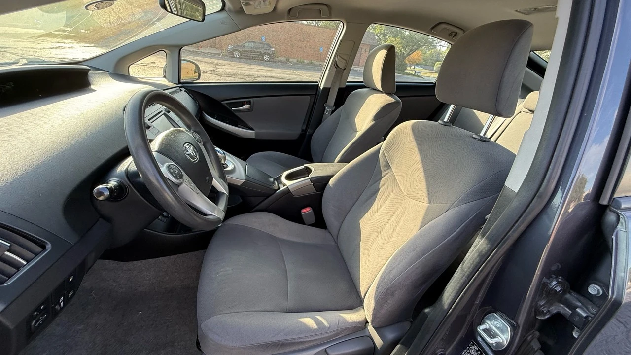 2014 Toyota Prius 3rd Gen - Image 10 of 21