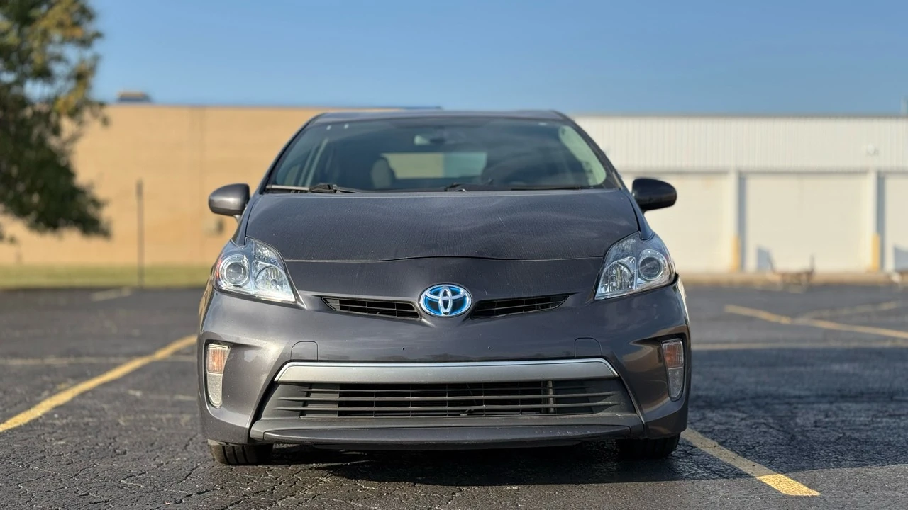 2014 Toyota Prius 3rd Gen - Image 2 of 21