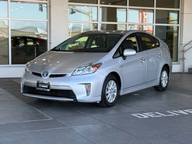 2014 Toyota Prius 3rd Gen - Image 3 of 12