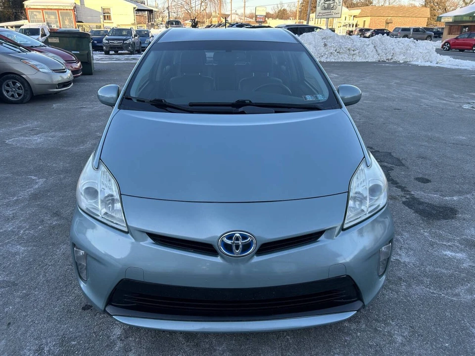 2014 Toyota Prius 3rd Gen - Image 3 of 21