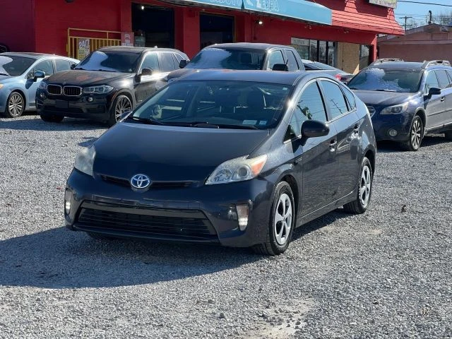 2014 Toyota Prius 3rd Gen - Image 3 of 11
