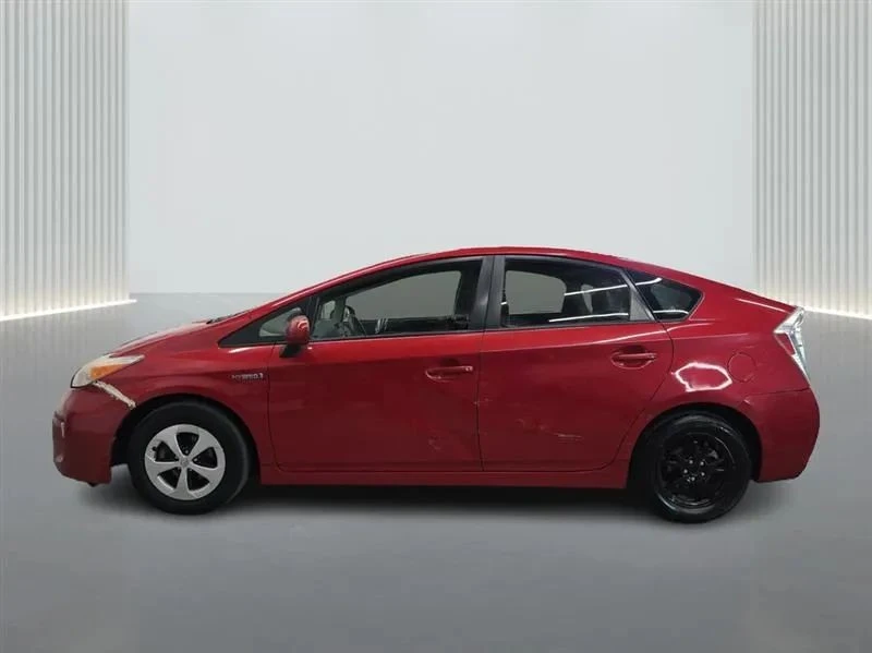 2014 Toyota Prius 3rd Gen - Image 2 of 12
