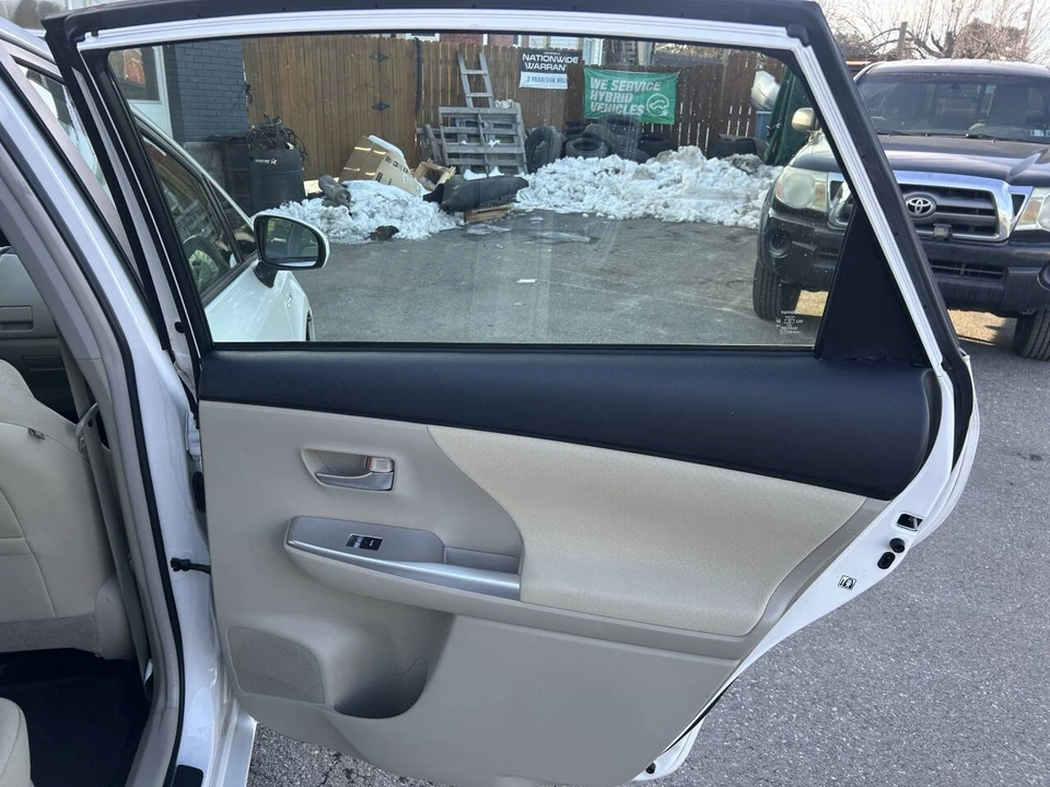 2014 Toyota Prius 3rd Gen - Image 21 of 21