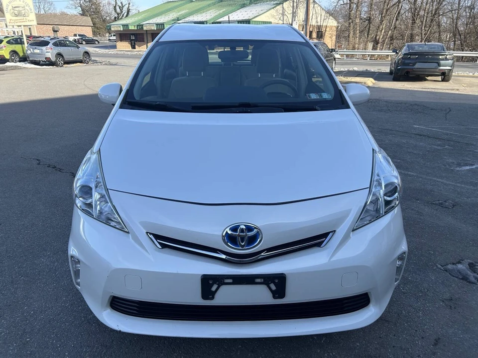 2014 Toyota Prius 3rd Gen - Image 2 of 21