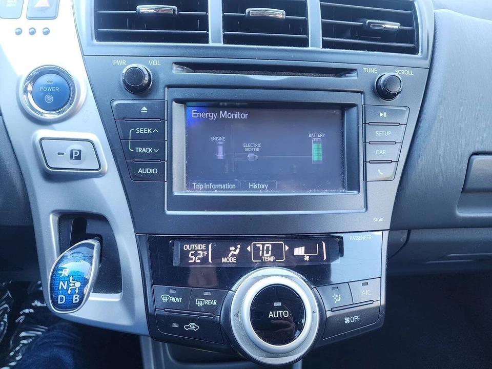 2014 Toyota Prius 3rd Gen - Image 21 of 21