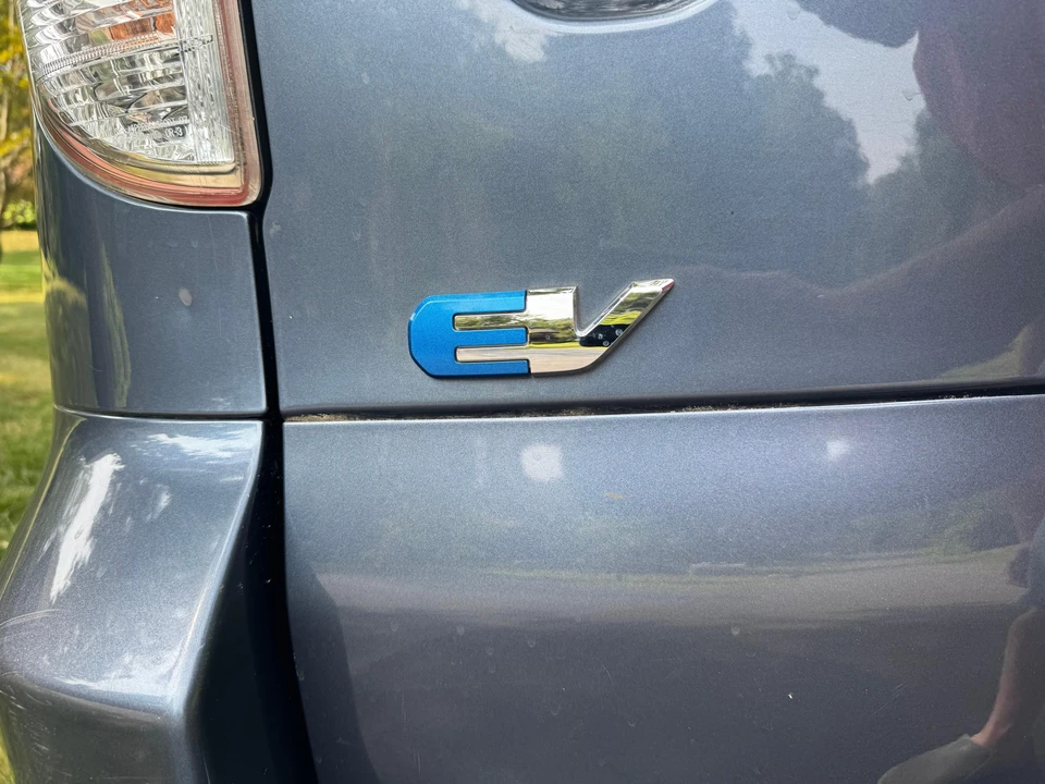 2014 Toyota RAV4 4th Gen - Image 18 of 31