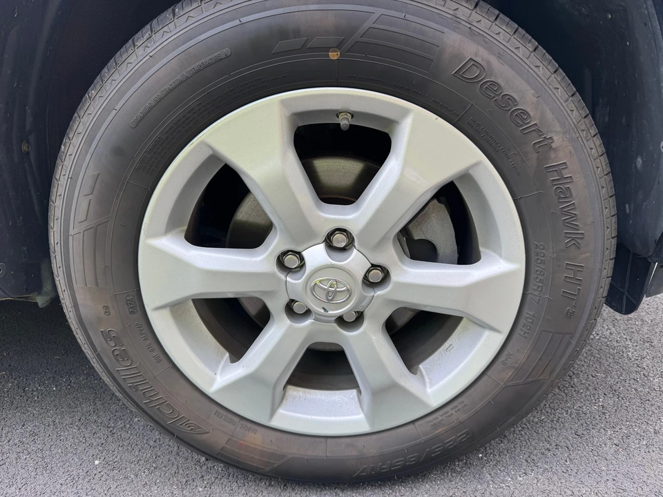 2014 Toyota RAV4 4th Gen - Image 25 of 31