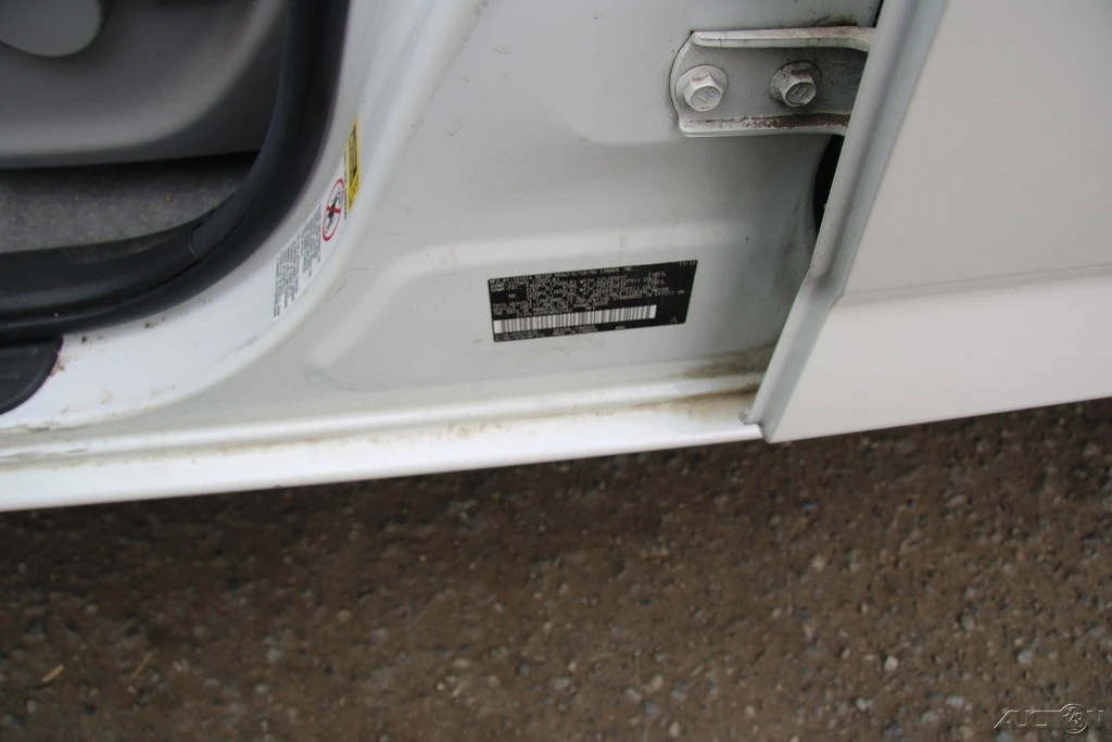 2014 Toyota RAV4 4th Gen - Image 10 of 21