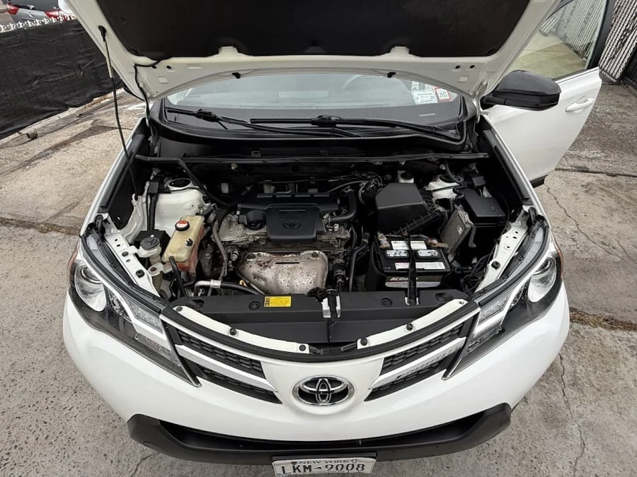 2014 Toyota RAV4 4th Gen - Image 17 of 17