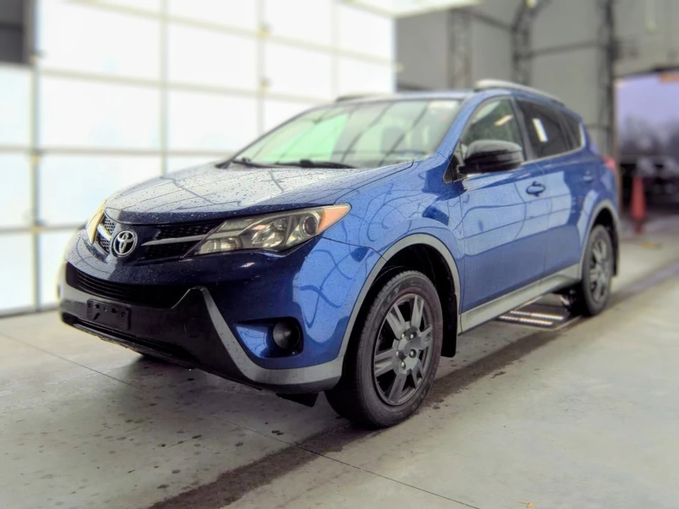 2014 Toyota RAV4 4th Gen - Image 2 of 17