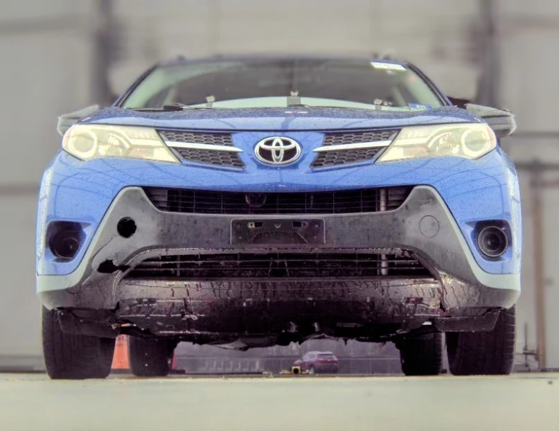 2014 Toyota RAV4 4th Gen - Image 9 of 17