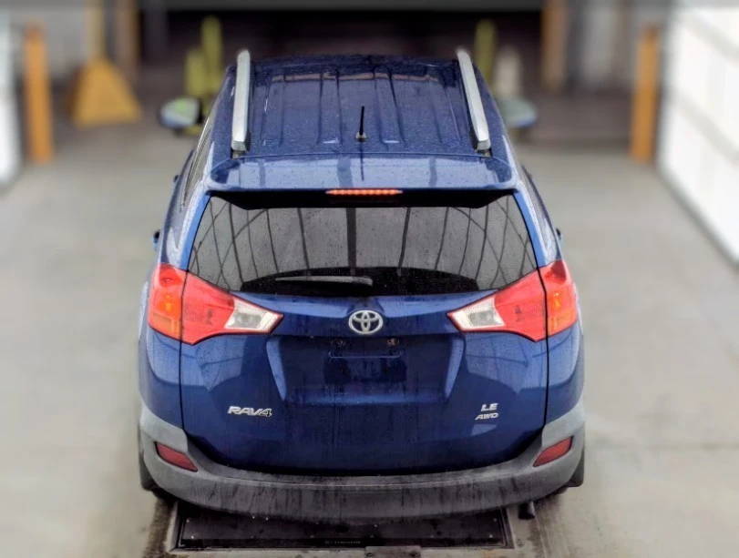 2014 Toyota RAV4 4th Gen - Image 4 of 17