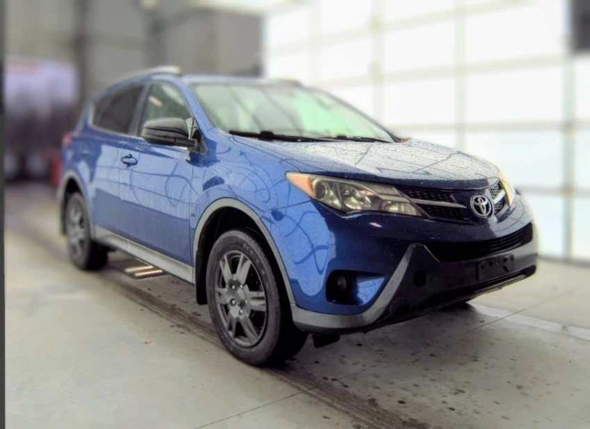 2014 Toyota RAV4 4th Gen - Image 8 of 17
