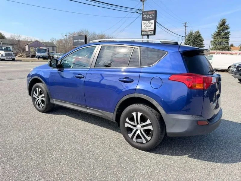 2014 Toyota RAV4 4th Gen - Image 5 of 12