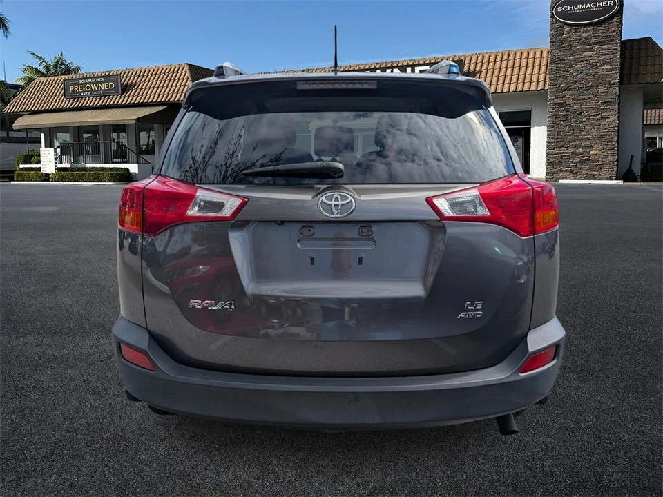 2014 Toyota RAV4 4th Gen - Image 6 of 12