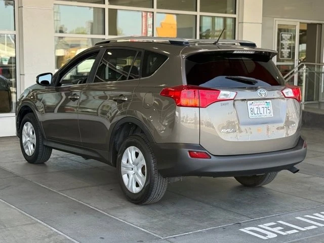 2014 Toyota RAV4 4th Gen - Image 9 of 21