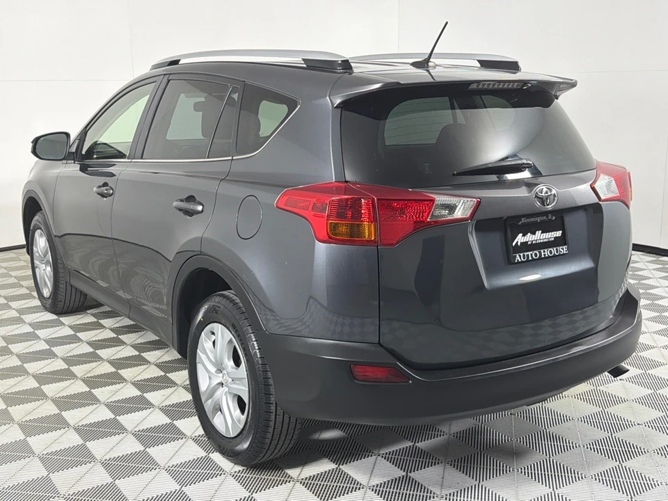 2014 Toyota RAV4 4th Gen - Image 7 of 12