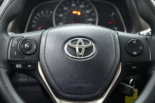2014 Toyota RAV4 4th Gen - Image 15 of 21