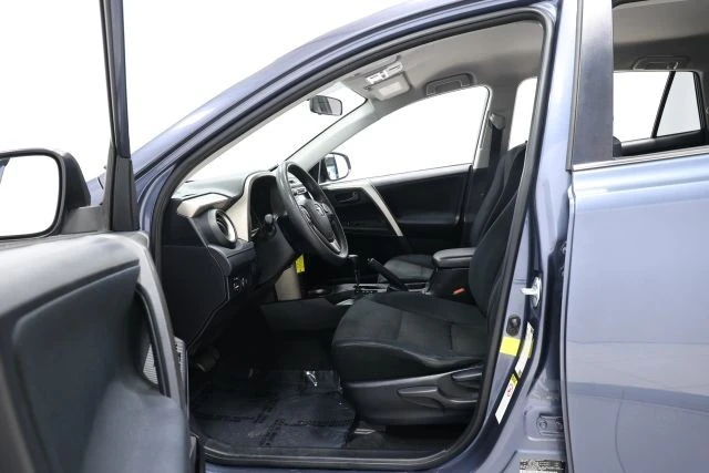 2014 Toyota RAV4 4th Gen - Image 9 of 21