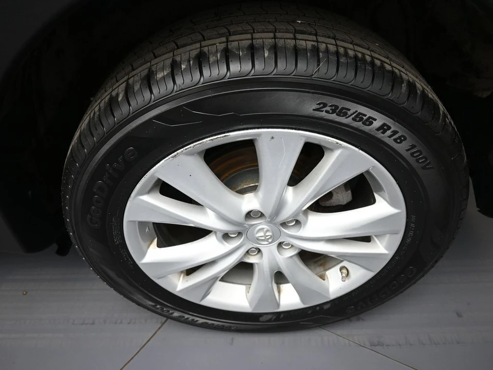 2014 Toyota RAV4 4th Gen - Image 15 of 21