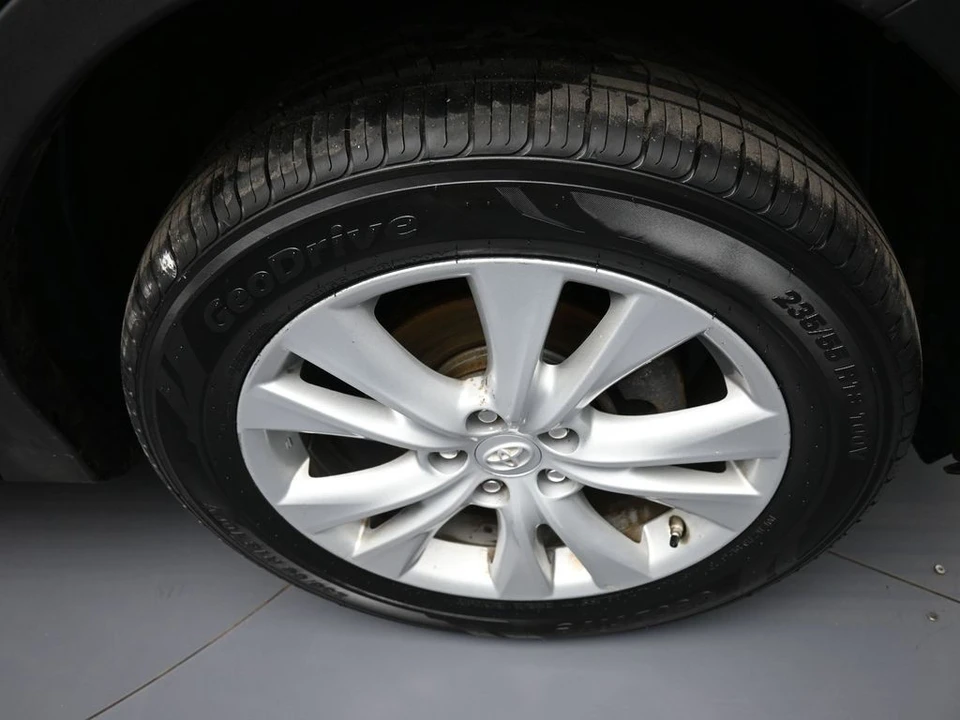 2014 Toyota RAV4 4th Gen - Image 13 of 21