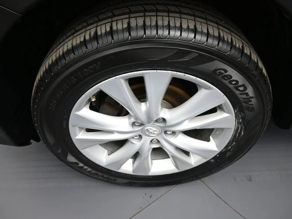 2014 Toyota RAV4 4th Gen - Image 14 of 21