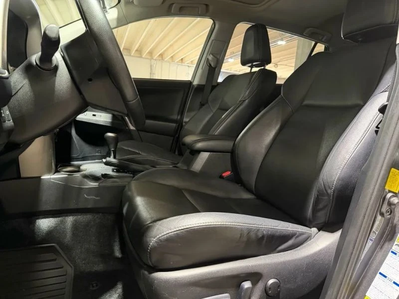 2014 Toyota RAV4 4th Gen - Image 9 of 12