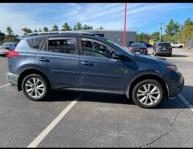 2014 Toyota RAV4 4th Gen - Image 4 of 9