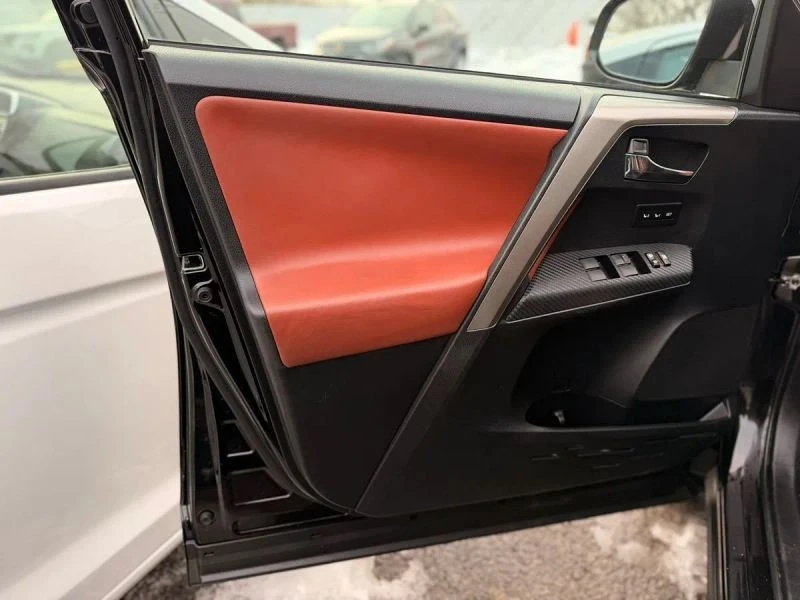 2014 Toyota RAV4 4th Gen - Image 9 of 12