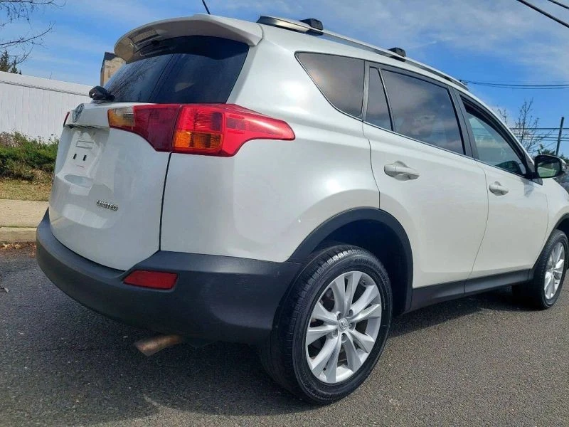 2014 Toyota RAV4 4th Gen - Image 10 of 12