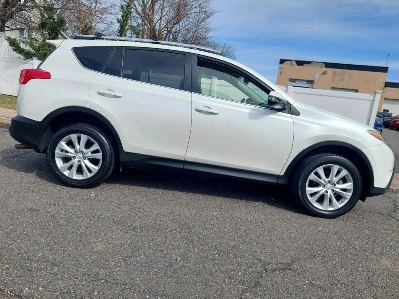 2014 Toyota RAV4 4th Gen - Image 11 of 12