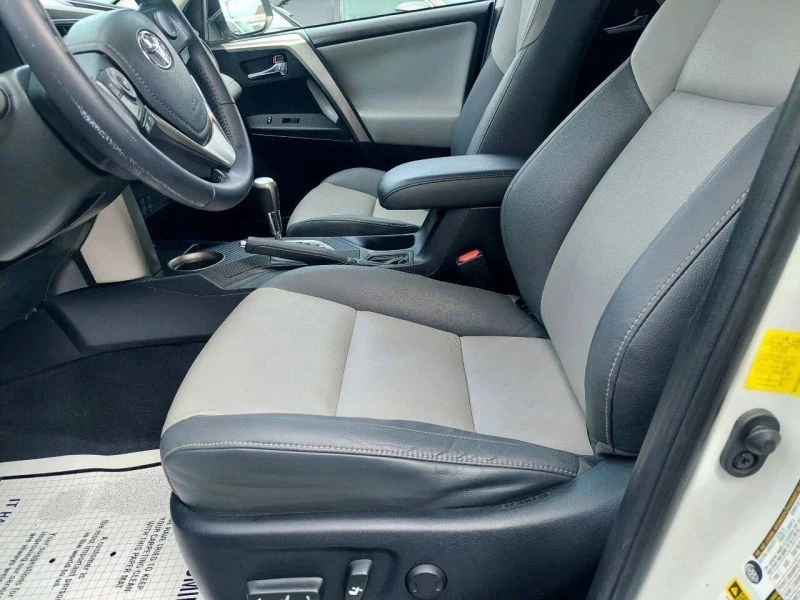 2014 Toyota RAV4 4th Gen - Image 6 of 12