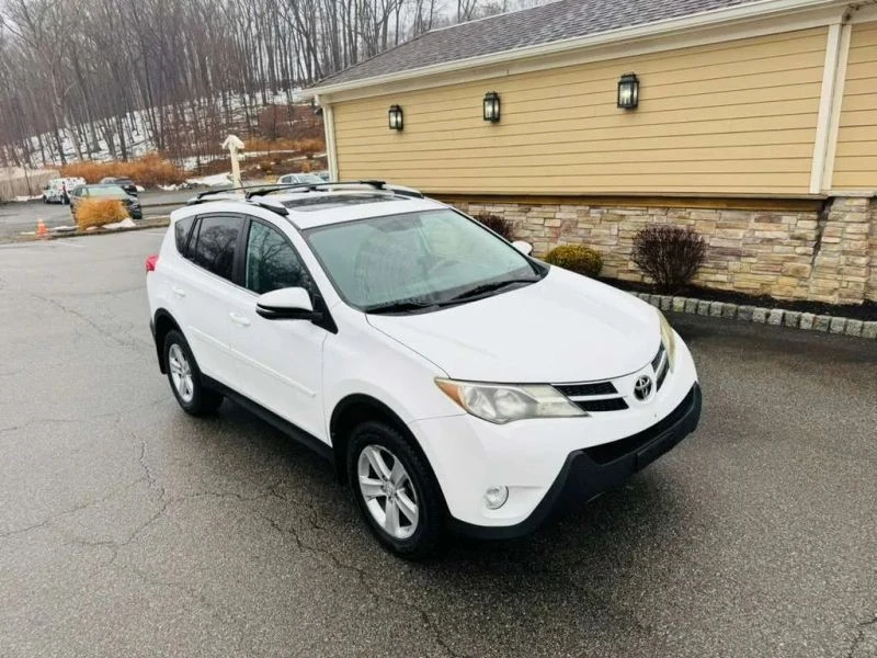 2014 Toyota RAV4 4th Gen - Image 6 of 12
