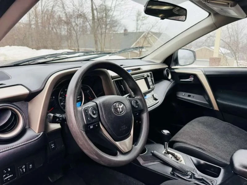 2014 Toyota RAV4 4th Gen - Image 8 of 12