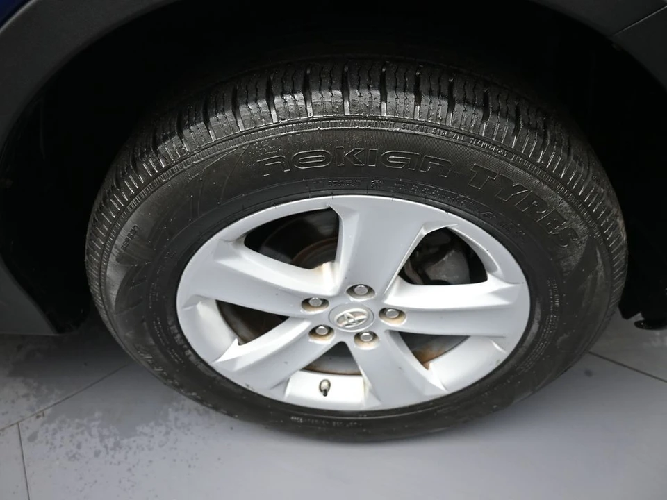 2014 Toyota RAV4 4th Gen - Image 13 of 21
