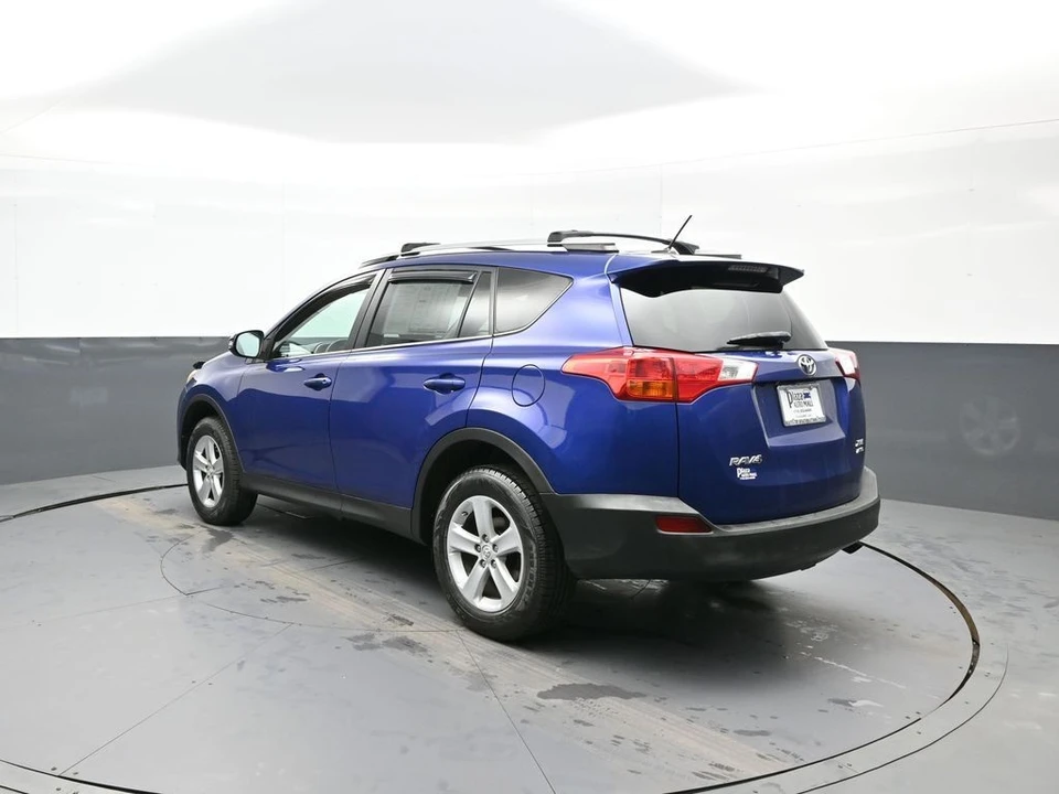 2014 Toyota RAV4 4th Gen - Image 8 of 12