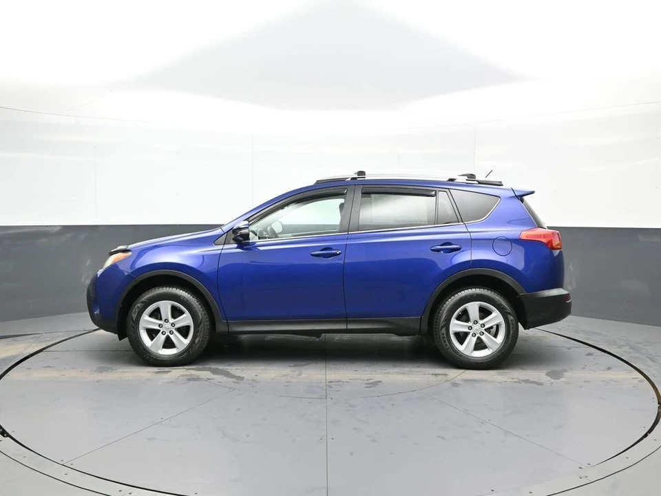 2014 Toyota RAV4 4th Gen - Image 9 of 21