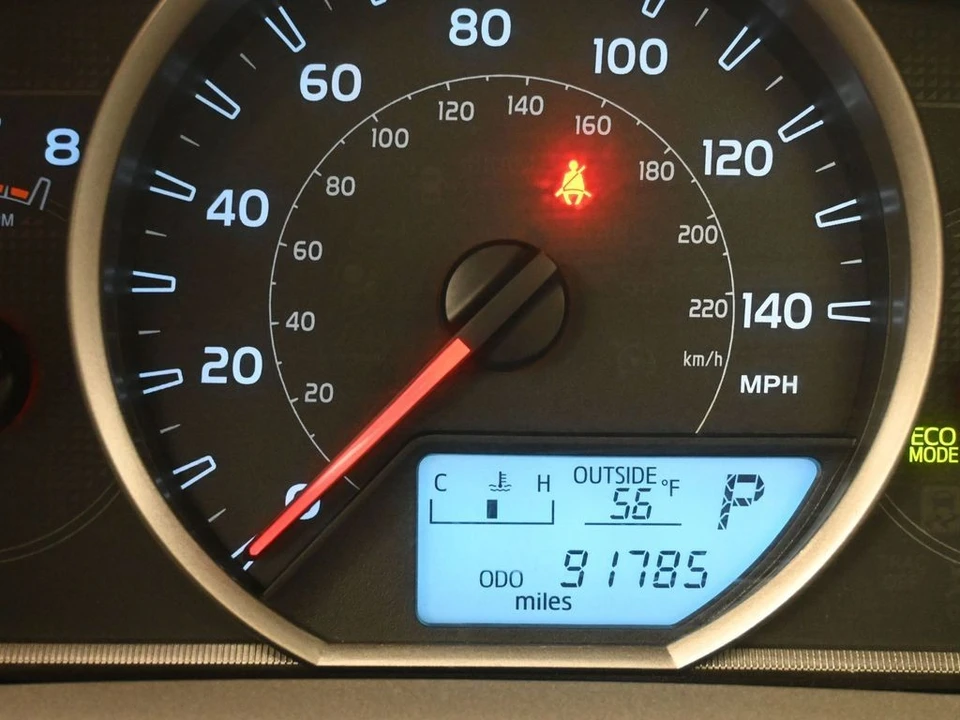 2014 Toyota RAV4 4th Gen - Image 16 of 21