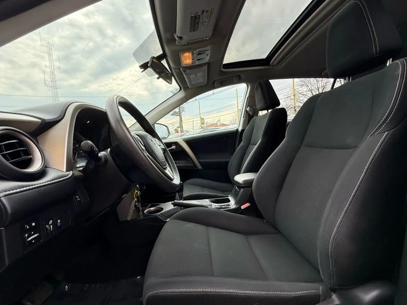 2014 Toyota RAV4 4th Gen - Image 8 of 12